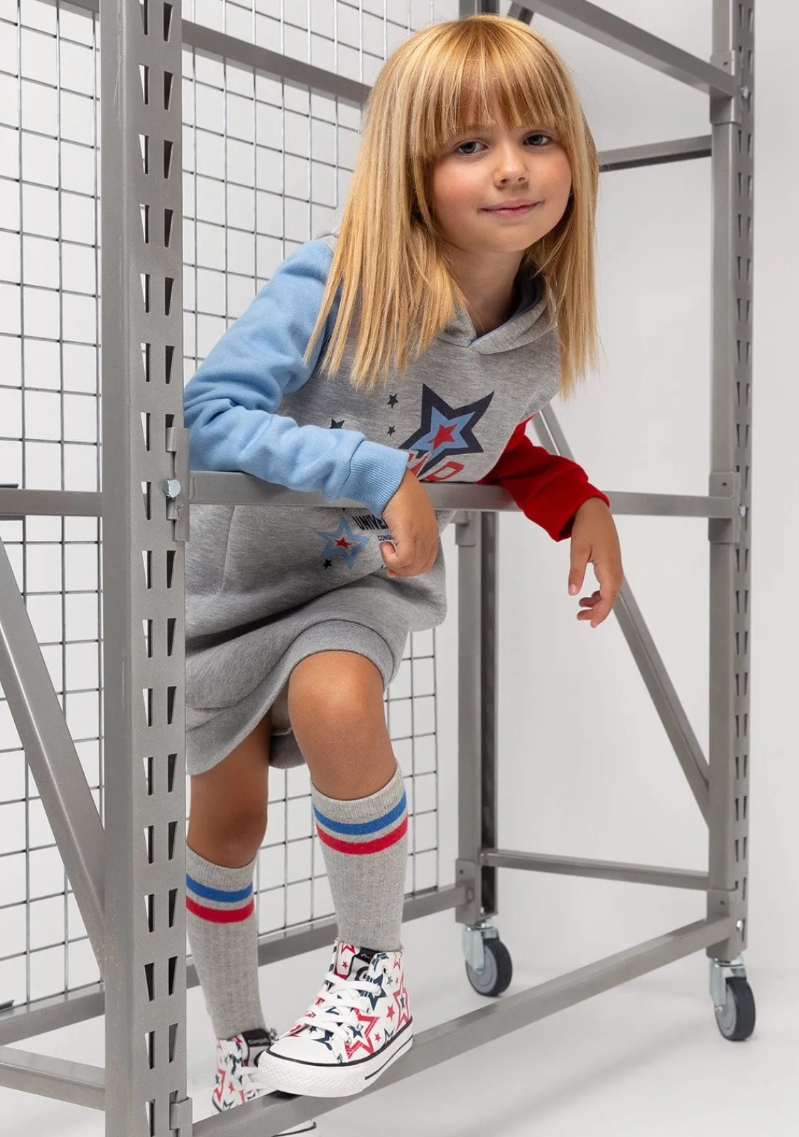 vestido_de_nia_color_bloc_2.webp Conguitos Vestido De Niña Color Block Capucha Gris^ Vestidos Sudadera | Vestidos